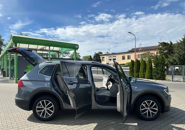 Volkswagen Tiguan Allspace cena 78900 przebieg: 198000, rok produkcji 2018 z Brzeszcze małe 407